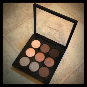 MAC Eyeshadow x 9 Dusky Rose